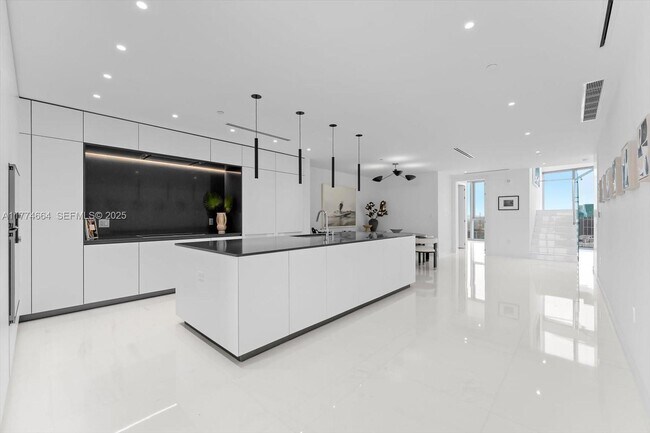 Photo - 300 Biscayne Blvd Way Unidad 5002