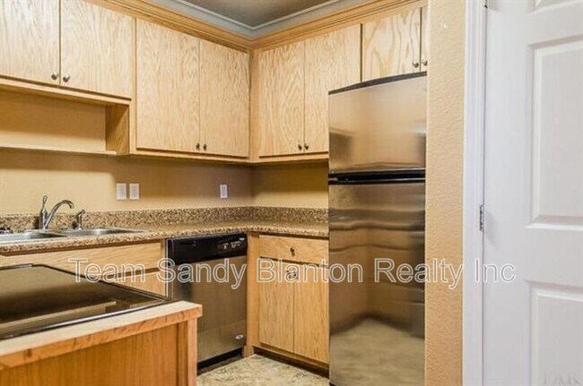Photo - 542 S 72nd Ave