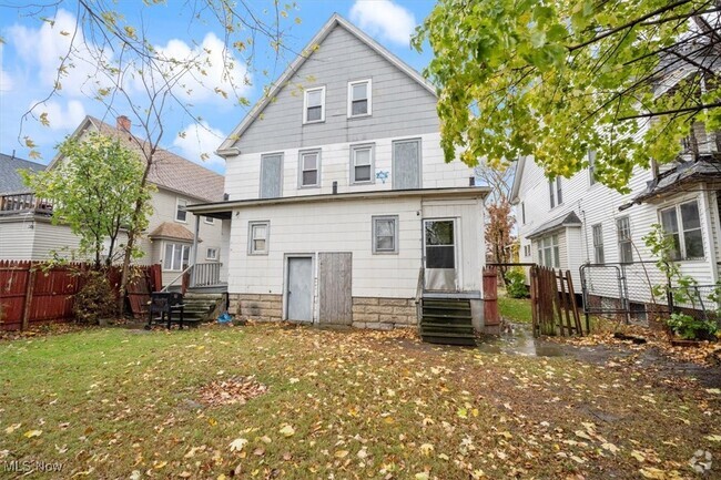 Building Photo - 3422 Mapledale Ave Rental