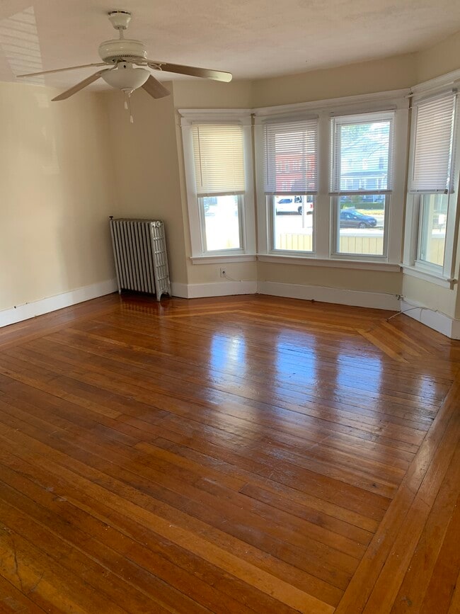 Living Room - 634 Main St Unit 2