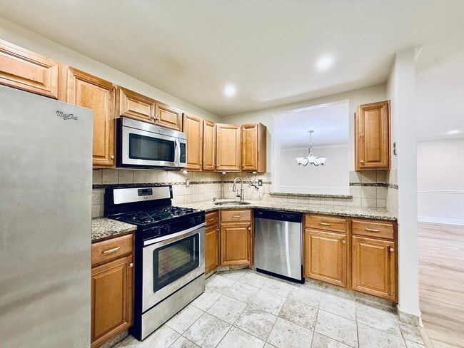 Building Photo - 13 Cypress Ct Unit 13 Cypress Ct