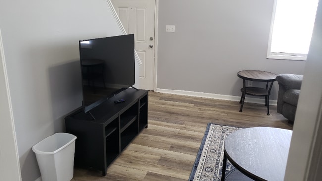 Photo - 556 Brookside Ct