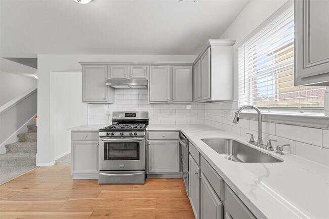 Photo - 21507 Windsor Castle Dr