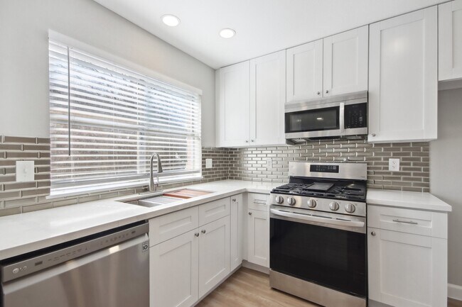 Photo - 1127 Cascade Creek Dr