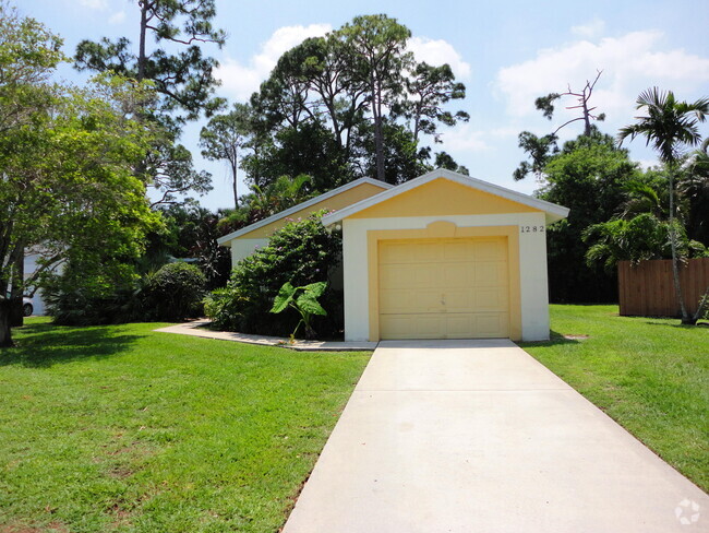 Building Photo - 1282 Slash Pine Cir Rental