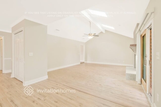 Photo - 2241 Staggerbush Dr