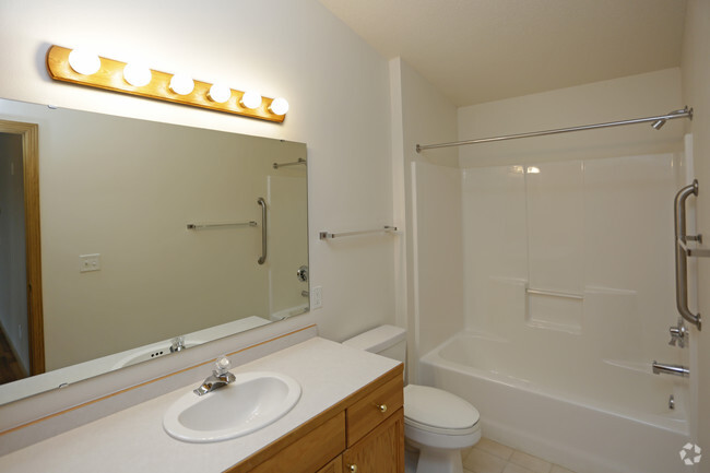 Photo - Dakota Park Apartments