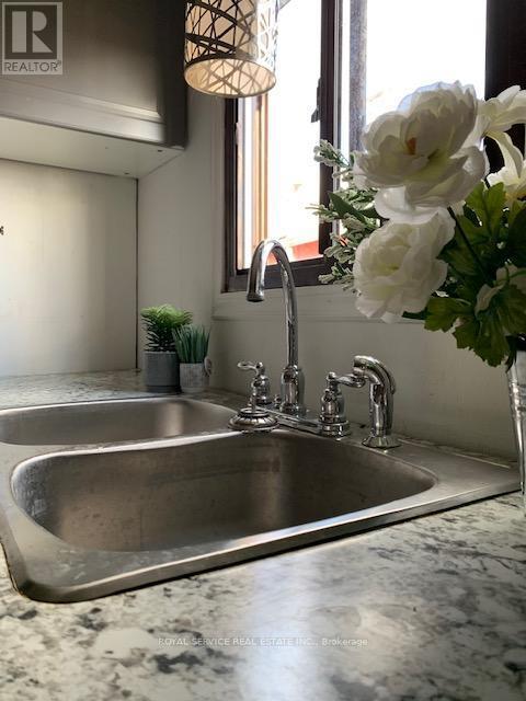 Photo - 1037 Arthur St