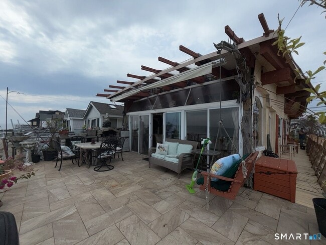 Photo - 15 Shoreline Dr