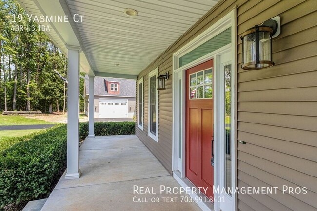 19 Yasmine Ct