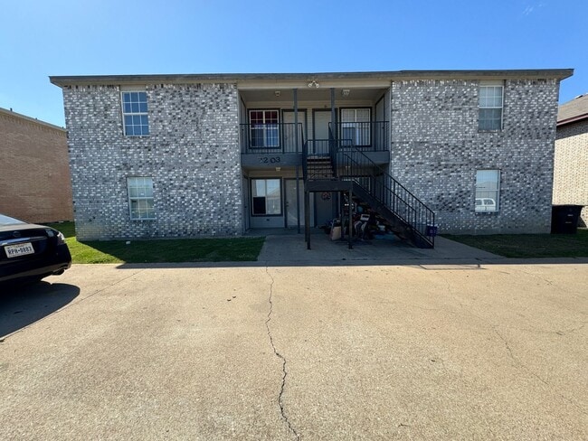 Photo - 3203 Toledo Dr Unidad # D