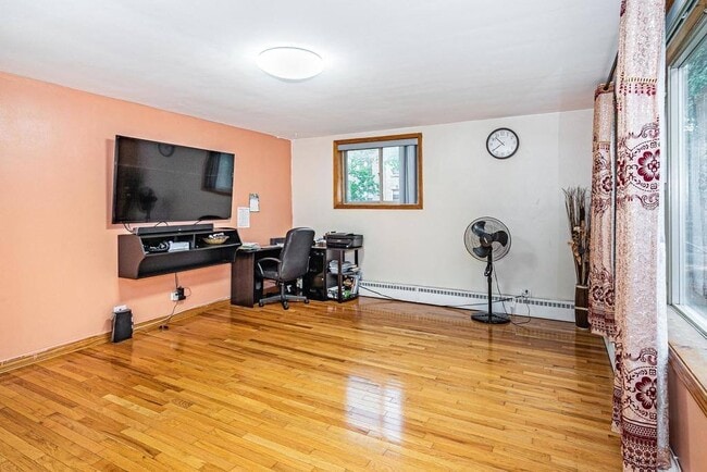 Photo - 2245 W Farwell Ave Unidad 1A