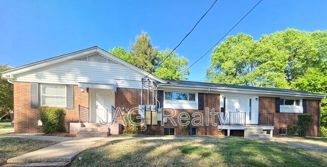 Building Photo - 328 W Liberty St