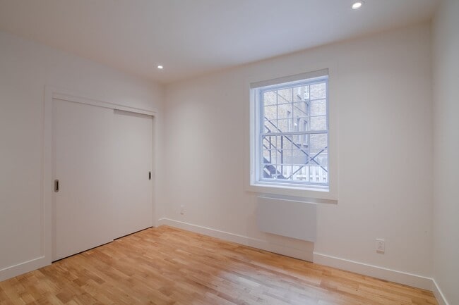 Photo - 2060 Rue du Fort Unité 1