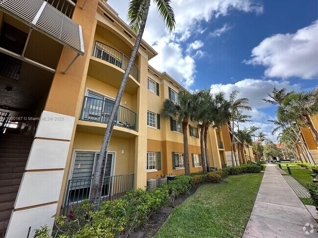 Building Photo - 7300 NW 114th Ave Unit 105-6 Rental
