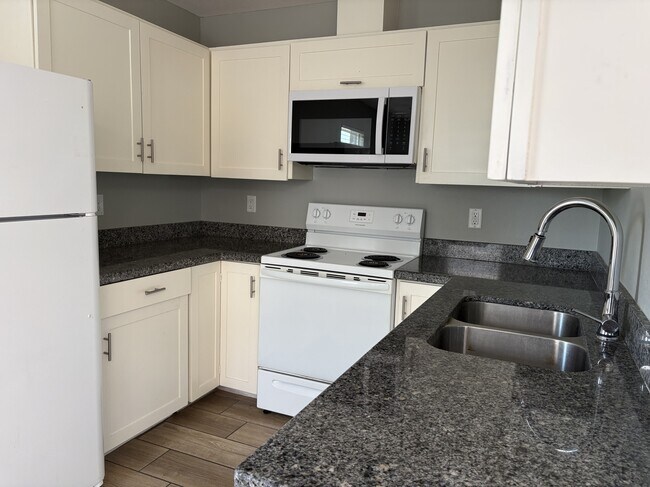 Photo - 825 S Mississippi St Unit C