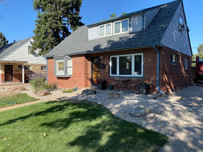 Photo - 2830 S Gaylord St House