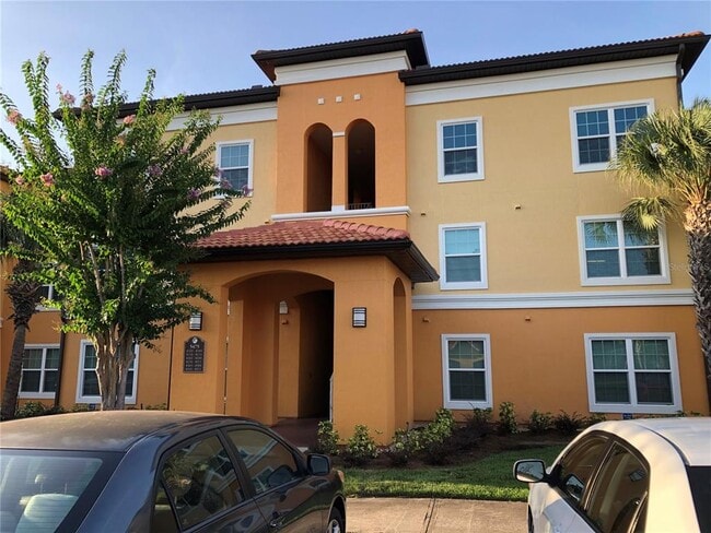 Building Photo - 5475 Vineland Rd Unit 8304