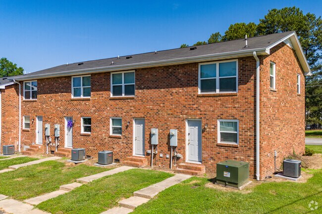 1311 Blair St - Lionchase Apartments