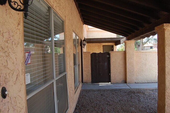 Photo - 735 N Arrowhead Dr Unidad 3