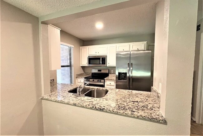 Photo - 1327 High Ridge Dr