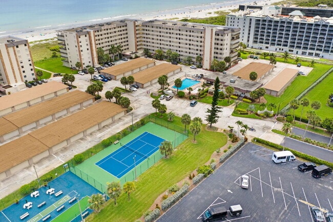 Building Photo - Experience coastal living at its finest in... Unit C207 Rental