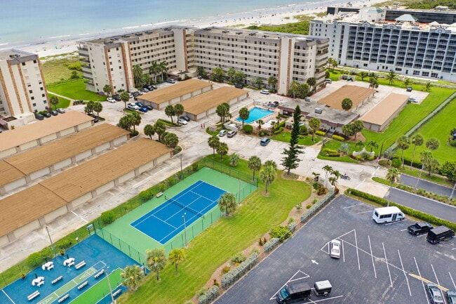 Experience coastal living at its finest in... - Experience coastal living at its finest in... Apartamento Unidad C207