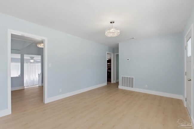 Photo - 525 Pelham Rd