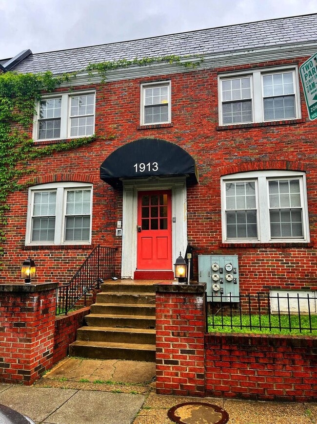 Photo - 1913 Rosedale St NE Unit 1