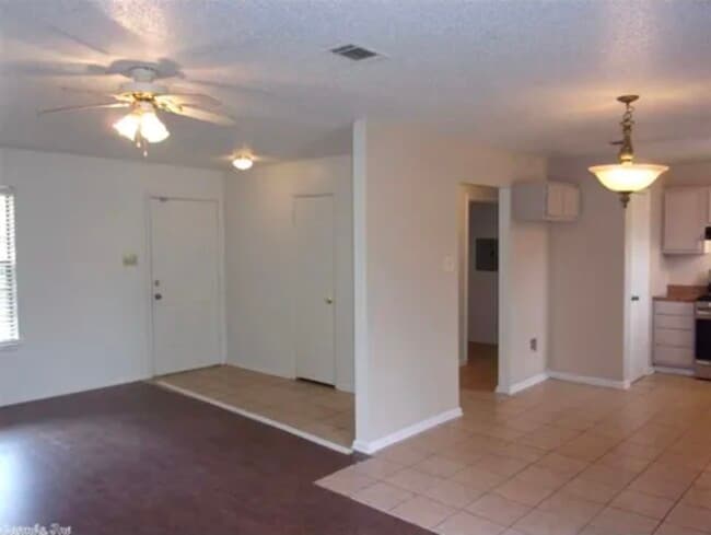 Photo - 1722 W 44th St Unit B