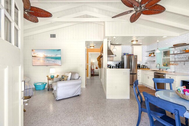 880 N Shore Dr Unit SI ID1635269P