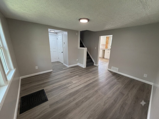 Photo - 474 S Prospect St