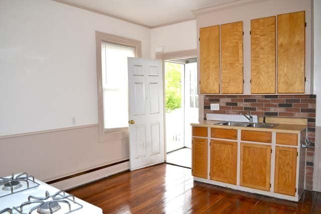 Photo - 194 Gano St Unit 1