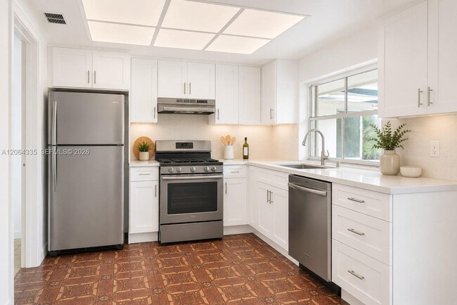 Photo - 17355 NE 7th Ave