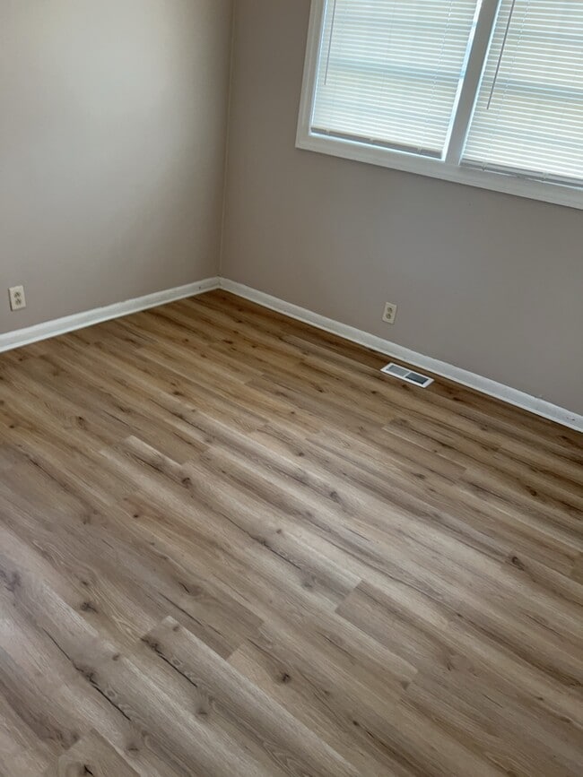 Photo - 4819 Lumary Dr NW