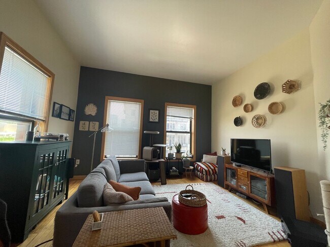 624 E. Ogden Ave