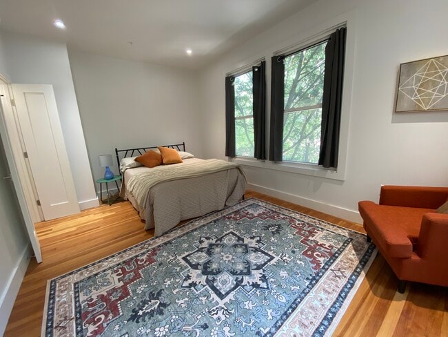 Building Photo - 21 Regent Cir Unit 3