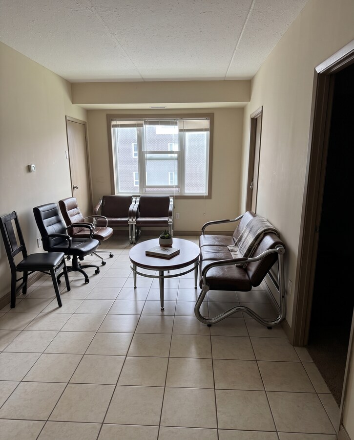 Photo - 251-251 Lester St Unit 4