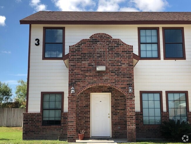 Building Photo - 4246 Dorel Dr Unit 28 Rental
