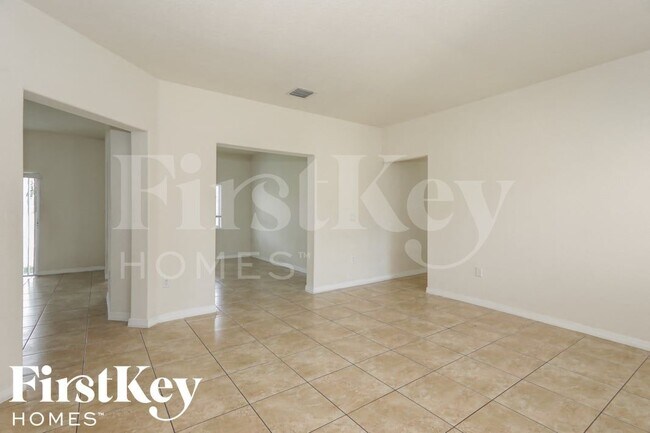 Photo - 428 SE 12th Ter