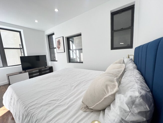 Photo - 18 Avenue B Unit ID1051277P