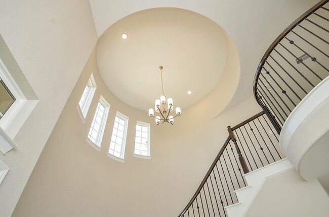 Photo - 4711 Hollow Tree Dr