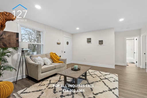 Photo - Beautiful Single Family Home!