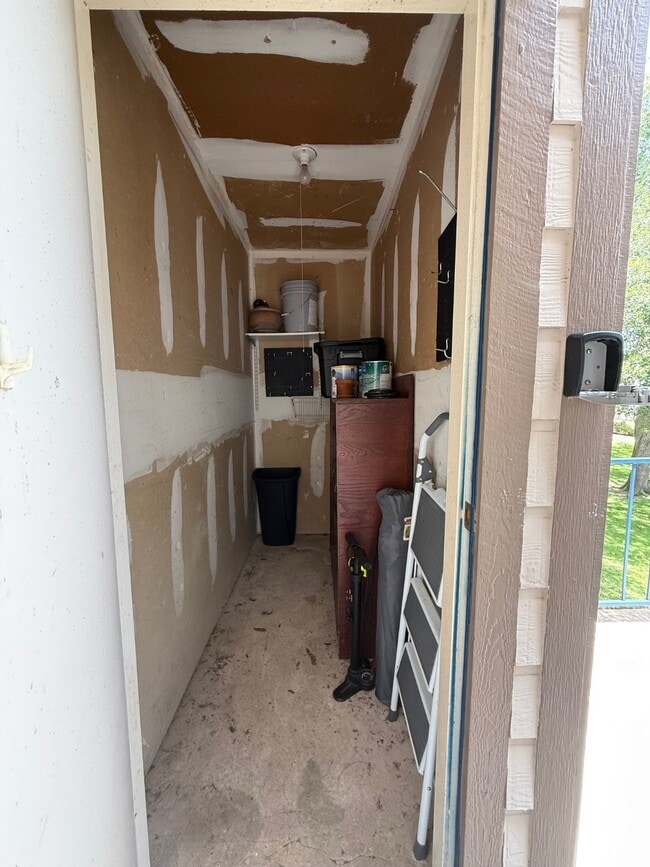 Building Photo - 7112 N Holiday Dr Unit 7112 Rental