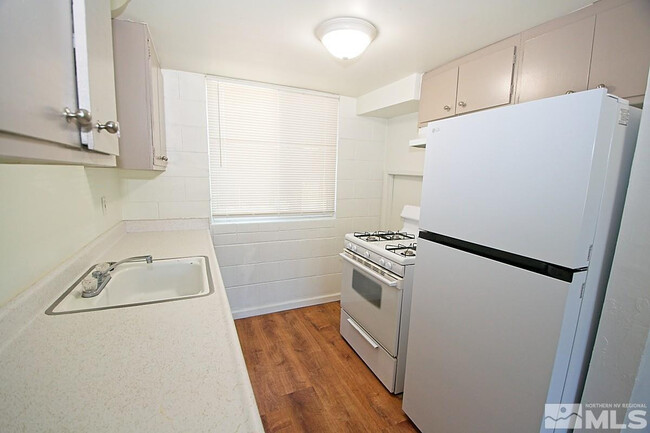 Photo - 511 Country Village Dr Unidad 10