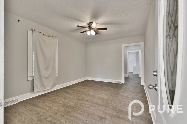 Photo - 1414 Mt Vernon St