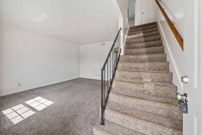 Photo - 273 Northridge Dr