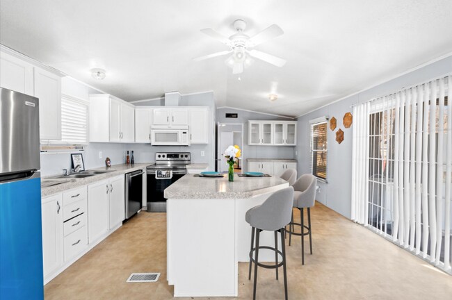 Photo - 12701 Paradise View Ct W