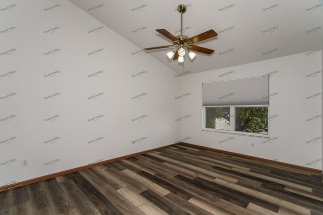 Photo - 1517 Apple Hill Ct House