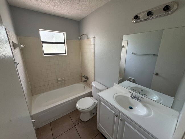 Photo - 911 N Iowa Ave Unit 911 N Iowa Ave Apartment 2